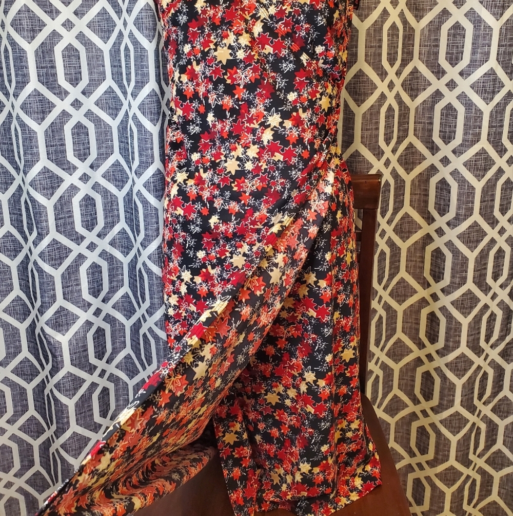 Beautiful Vintage Floral Dress - Picture 3 of 12